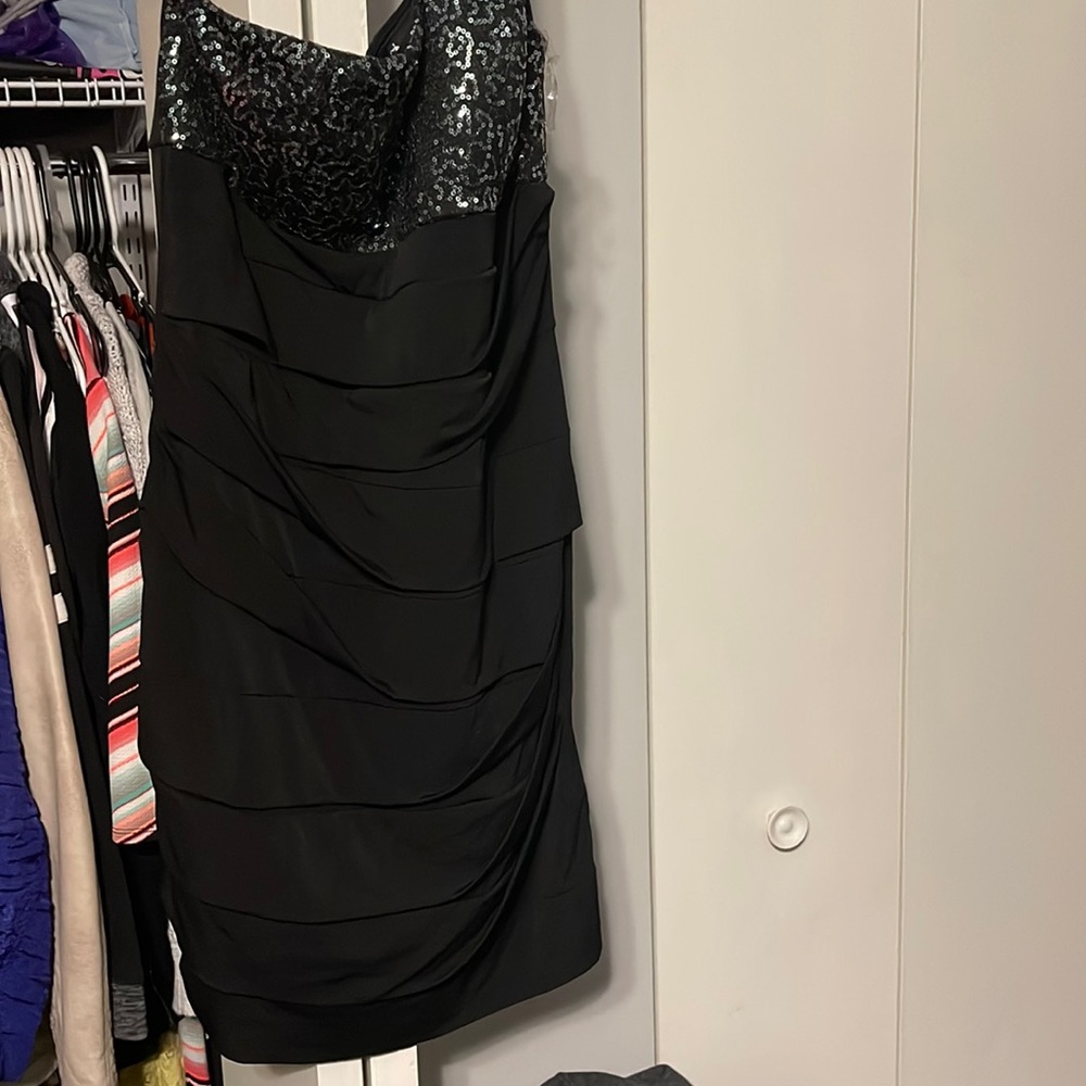 Homecoming dress - Picture 1 of 3